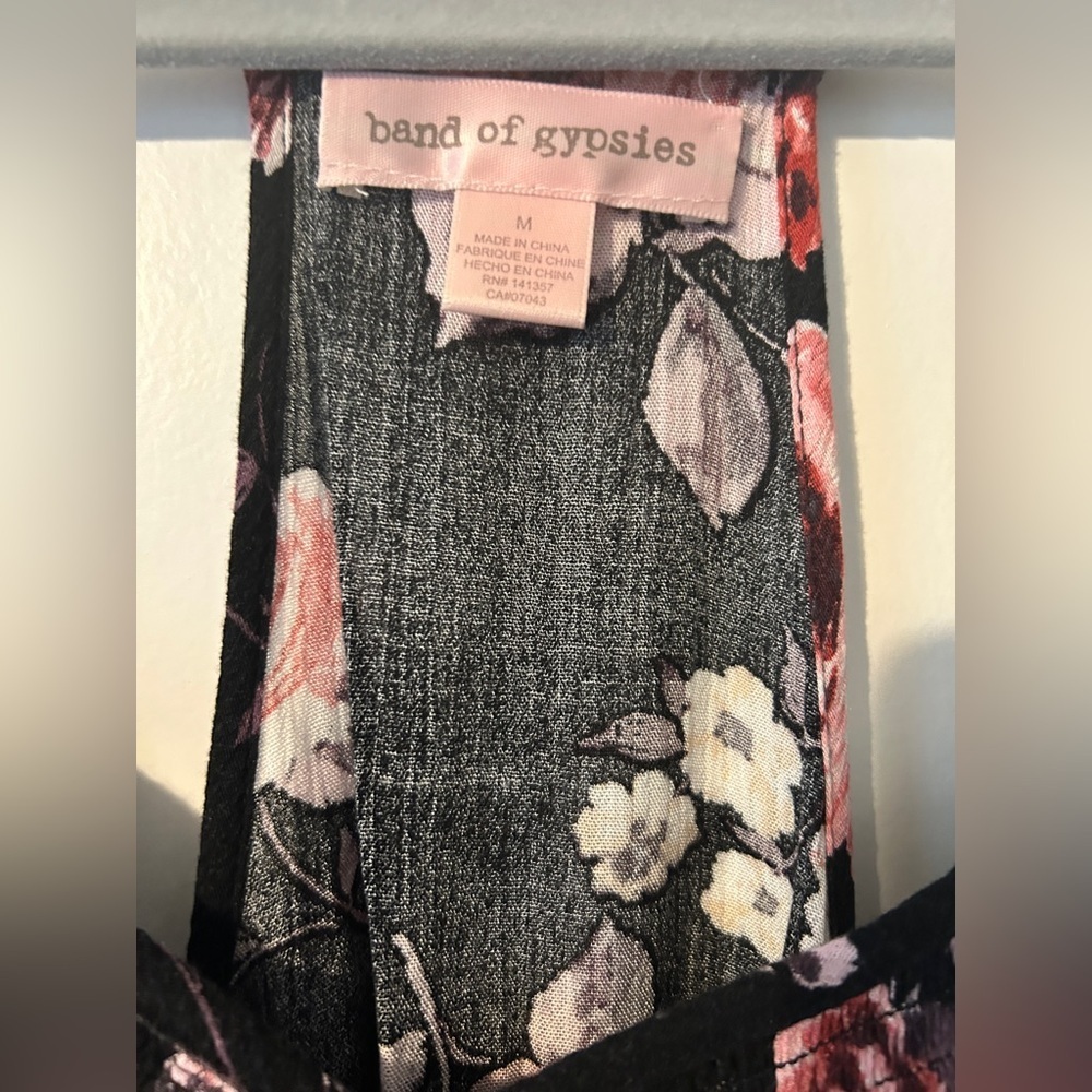 Band of Gypsies Black Floral Dress Size Medium - Picture 2 of 4